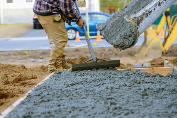Best Commercial Concrete Services in Batesville, MS